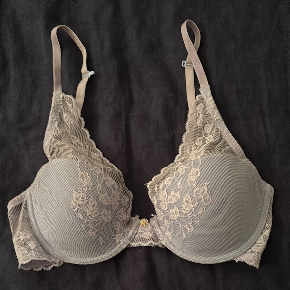 Natori Cherry Blossom Bra 32D light blue